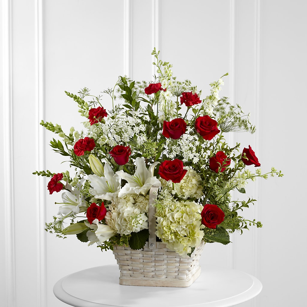 In Loving Memory Arrangement – Mossholders Floral, Arvada CO