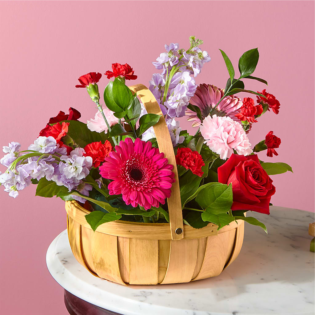 Pink Picnic Basket – Mossholders Floral, Arvada CO