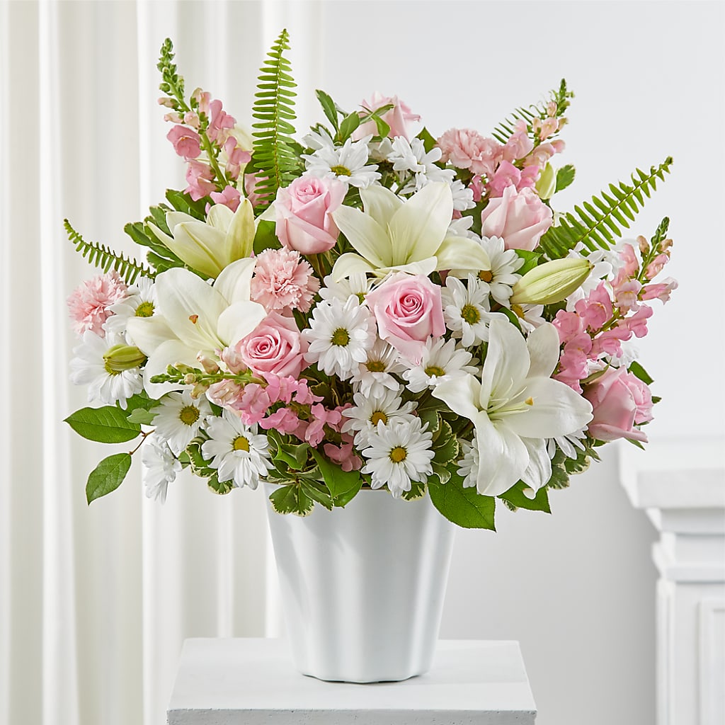 Soft Touch Tabletop Basket – Mossholders Floral, Arvada CO
