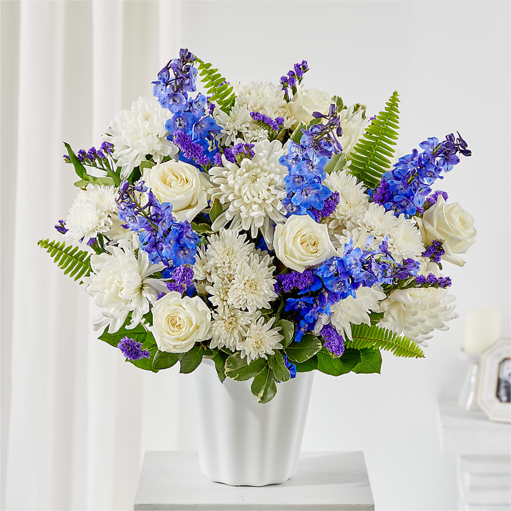 Hold Dear Tabletop Basket – Mossholders Floral, Arvada CO