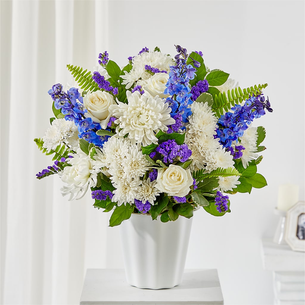 Hold Dear Tabletop Basket – Mossholders Floral, Arvada CO