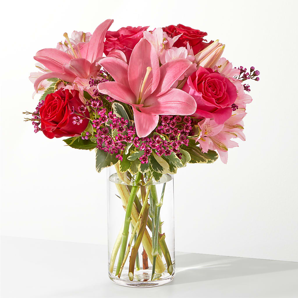 Lucky in Love Bouquet – Mossholders Floral, Arvada CO