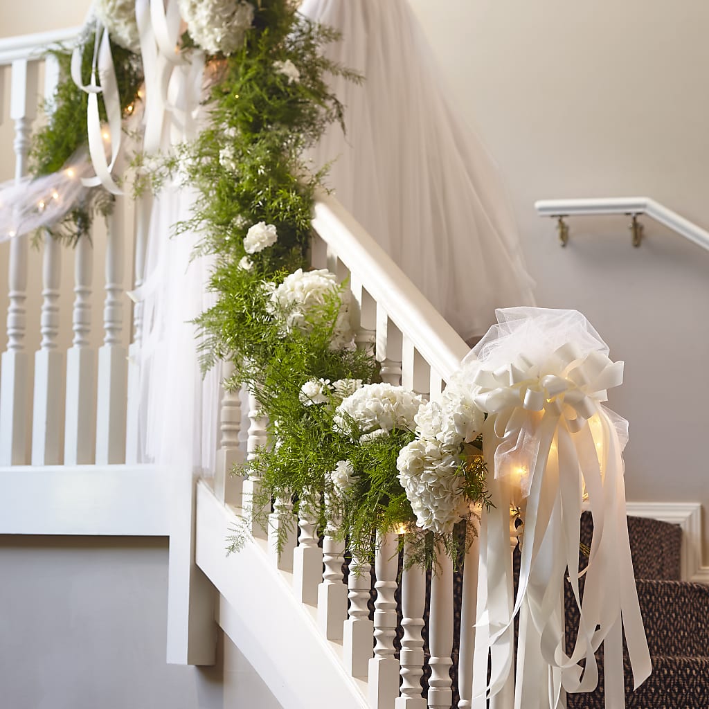 Champagne Dreams Garland – Mossholders Floral, Arvada CO