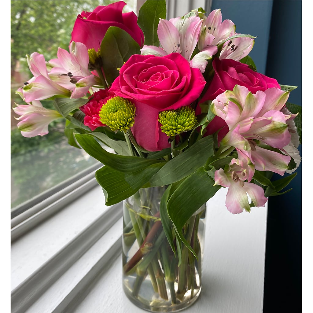 Sweet & Pretty Bouquet –  Mossholders Floral, Arvada CO