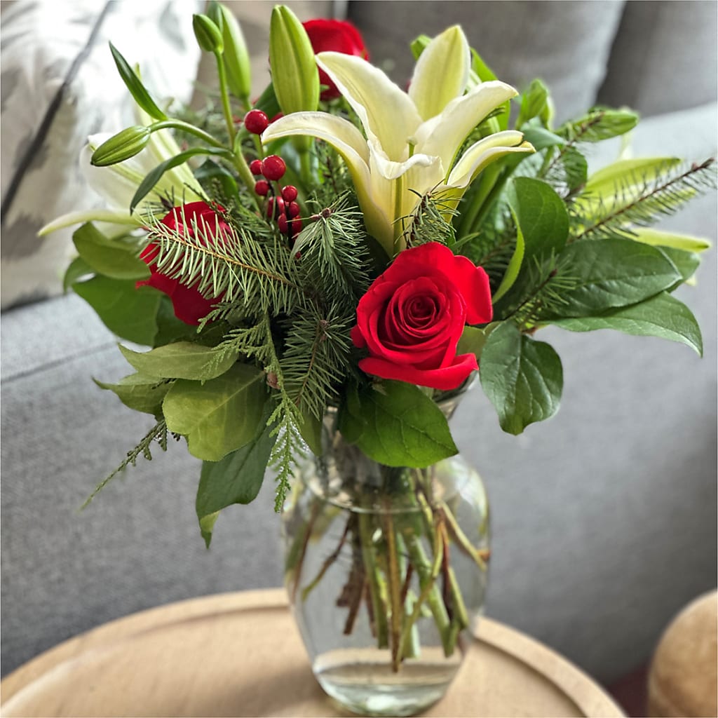 Sparkling Snowflakes Bouquet –  Mossholders Floral, Arvada CO