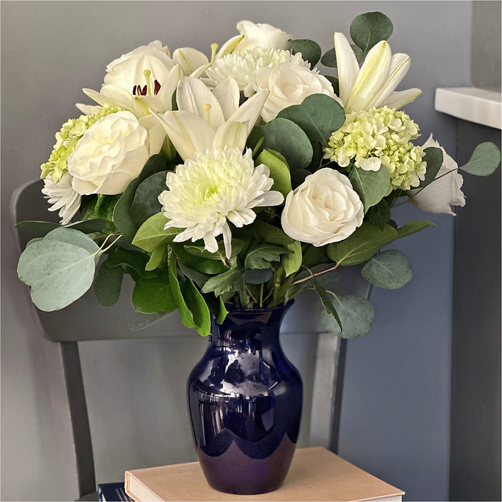 Snowy Dreams Bouquet –  Mossholders Floral, Arvada CO