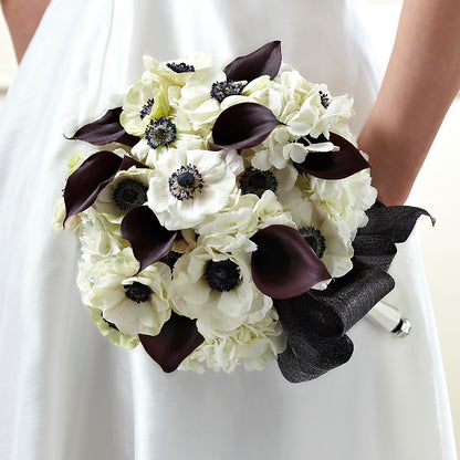 To Have and To Hold Bouquet –  Mossholders Floral, Arvada CO